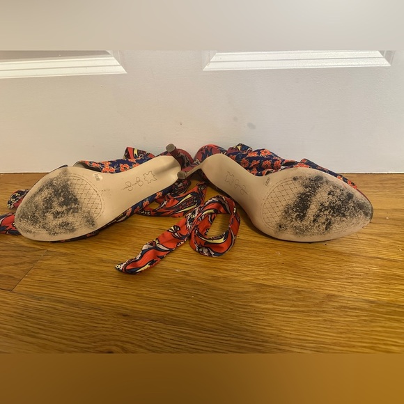 Jessica Simpson Satin Ankle Wrap Heels Size 8, 4" Heel - Picture 7 of 9